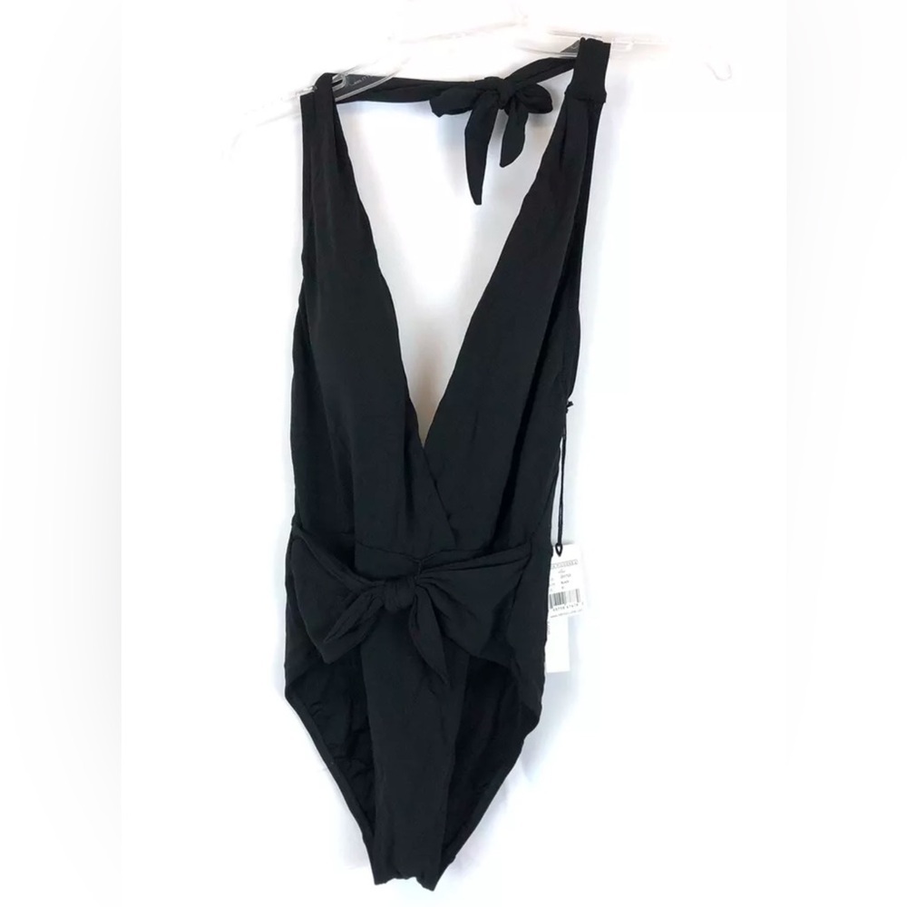 Robin Piccone Women’s Ava Black Low Back One Piece Swimsuit Size 8